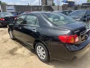 Toyota Corolla 2010 Black