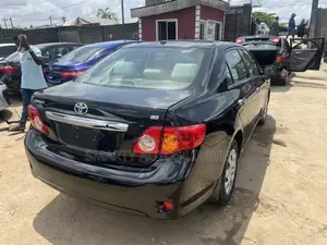 Toyota Corolla 2010 Black