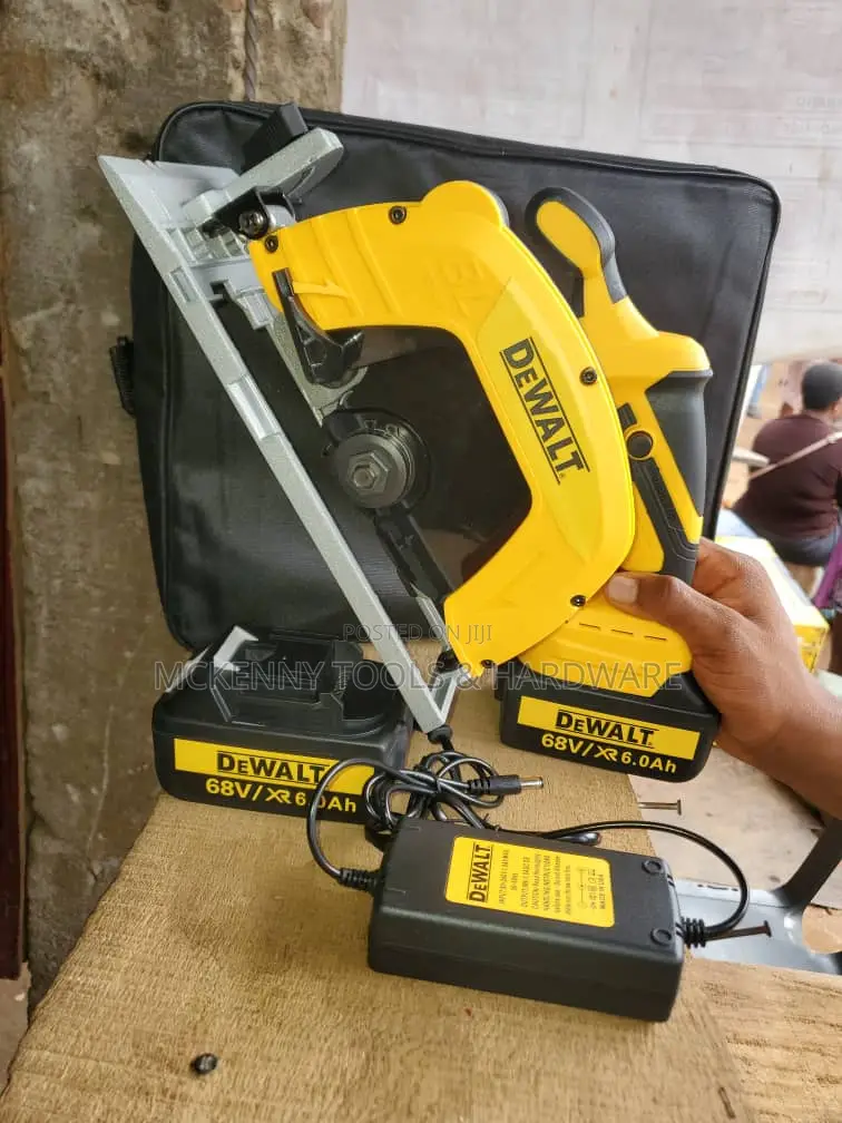 Dewalt Cordless Circular Saw 7"
