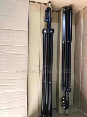 2.1 By 71cm TRIPOD STAND