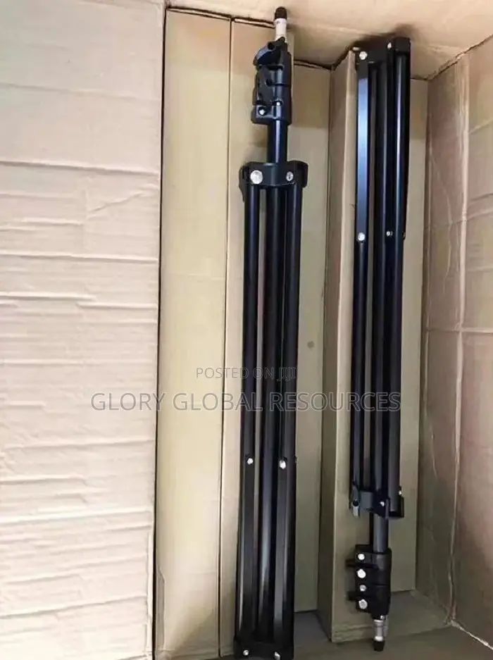 2.1 By 71cm TRIPOD STAND