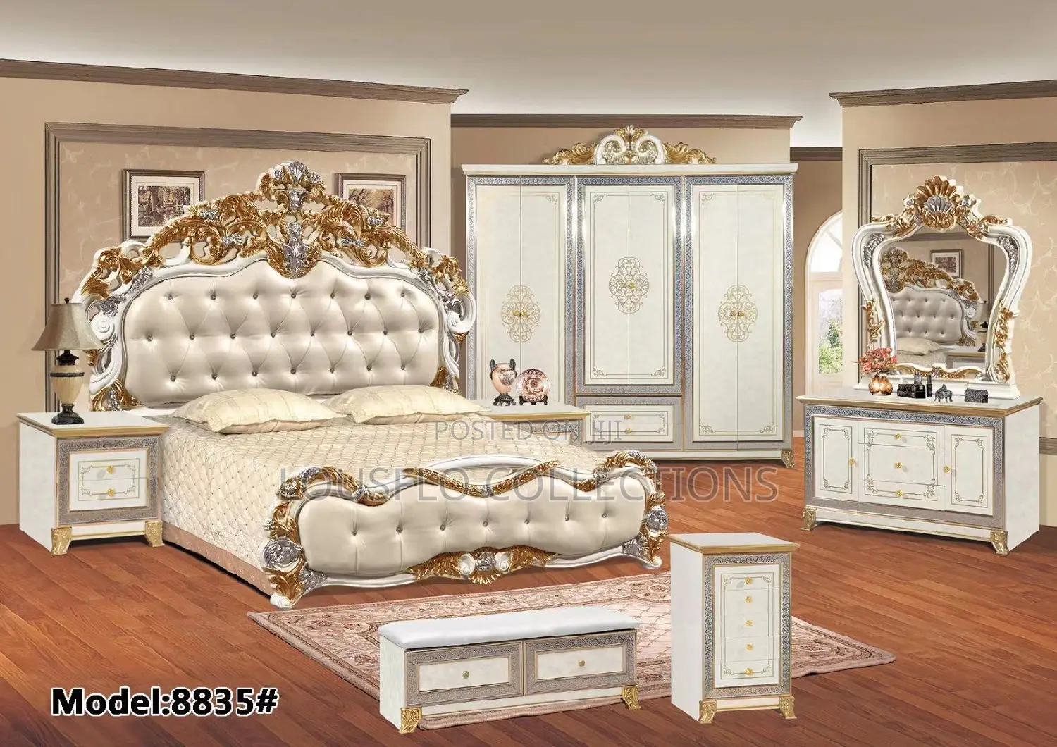 Superlative King Size Royal Bed With Dressing Mirror