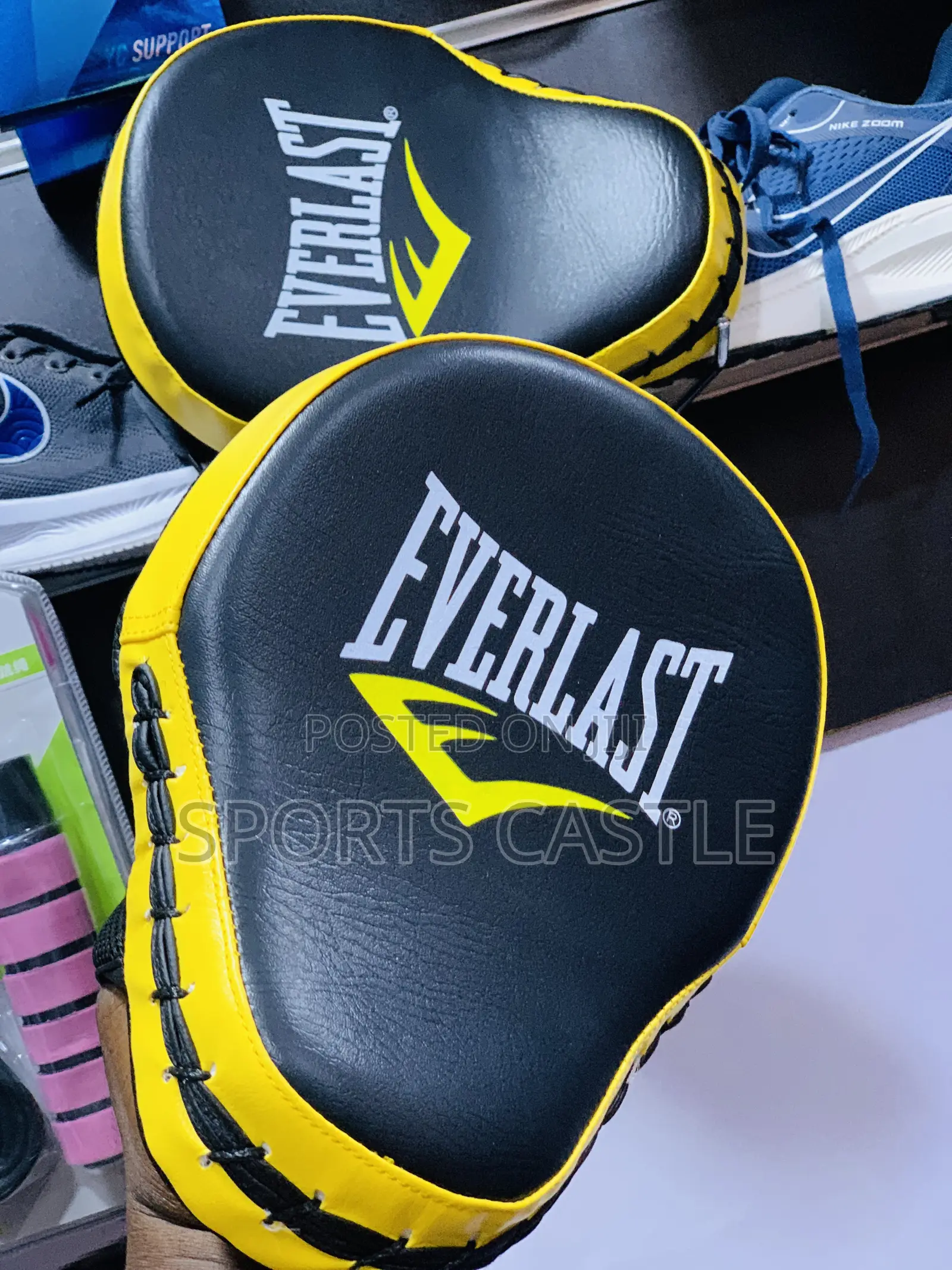 Everlast Coaches Pad