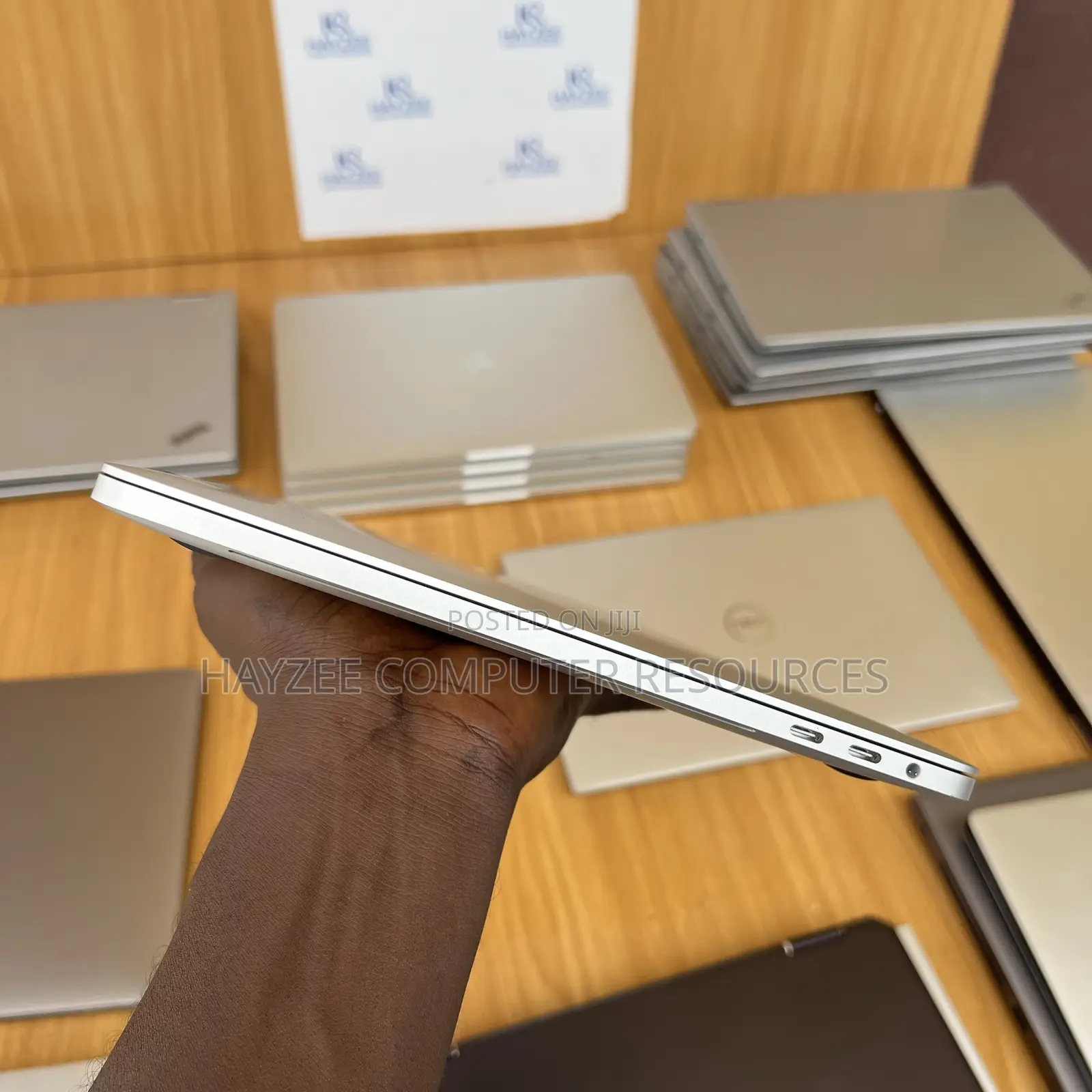 Laptop Apple MacBook Pro 2019 16GB Intel Core I7 SSD 512GB