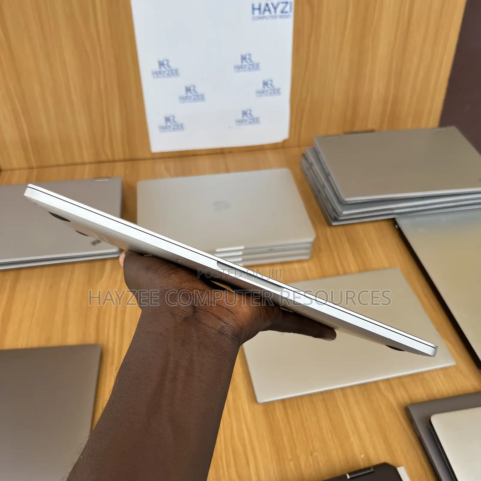 Laptop Apple MacBook Pro 2019 16GB Intel Core I7 SSD 512GB