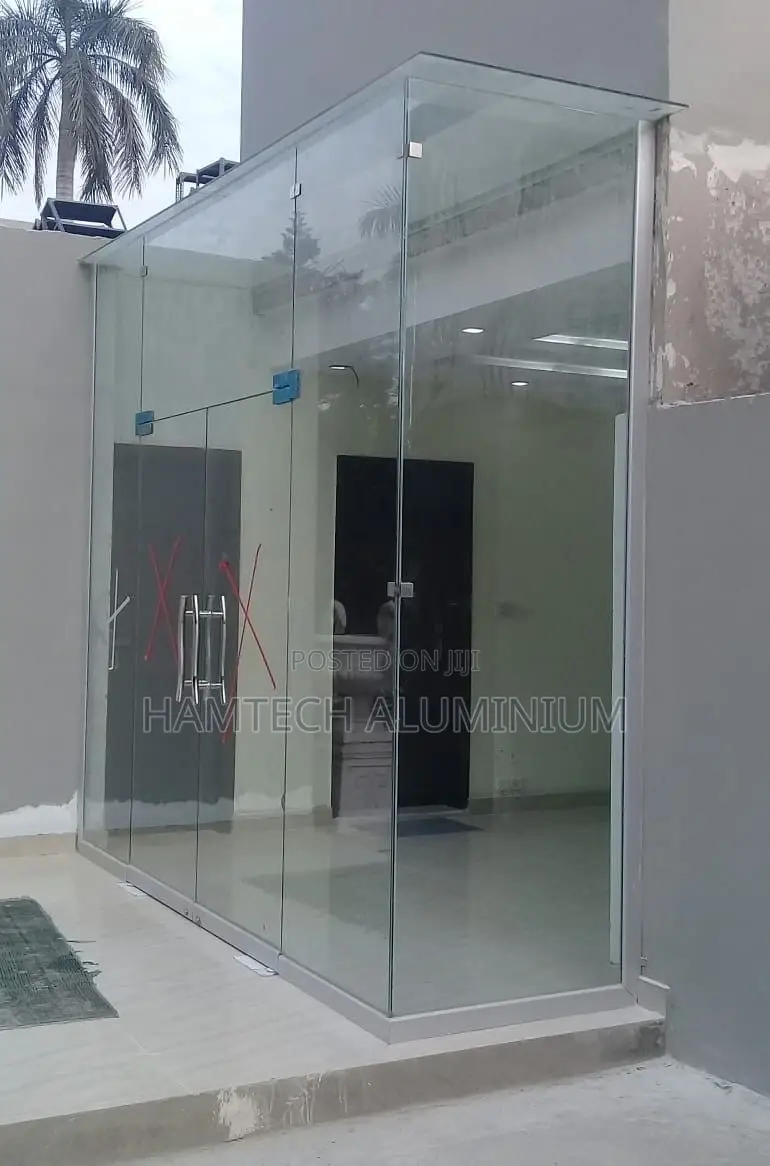 Front Shop 10mm Thick Tempered Glass System
