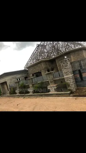4bdrm Bungalow in Obaile Airport Road, Akure for sale