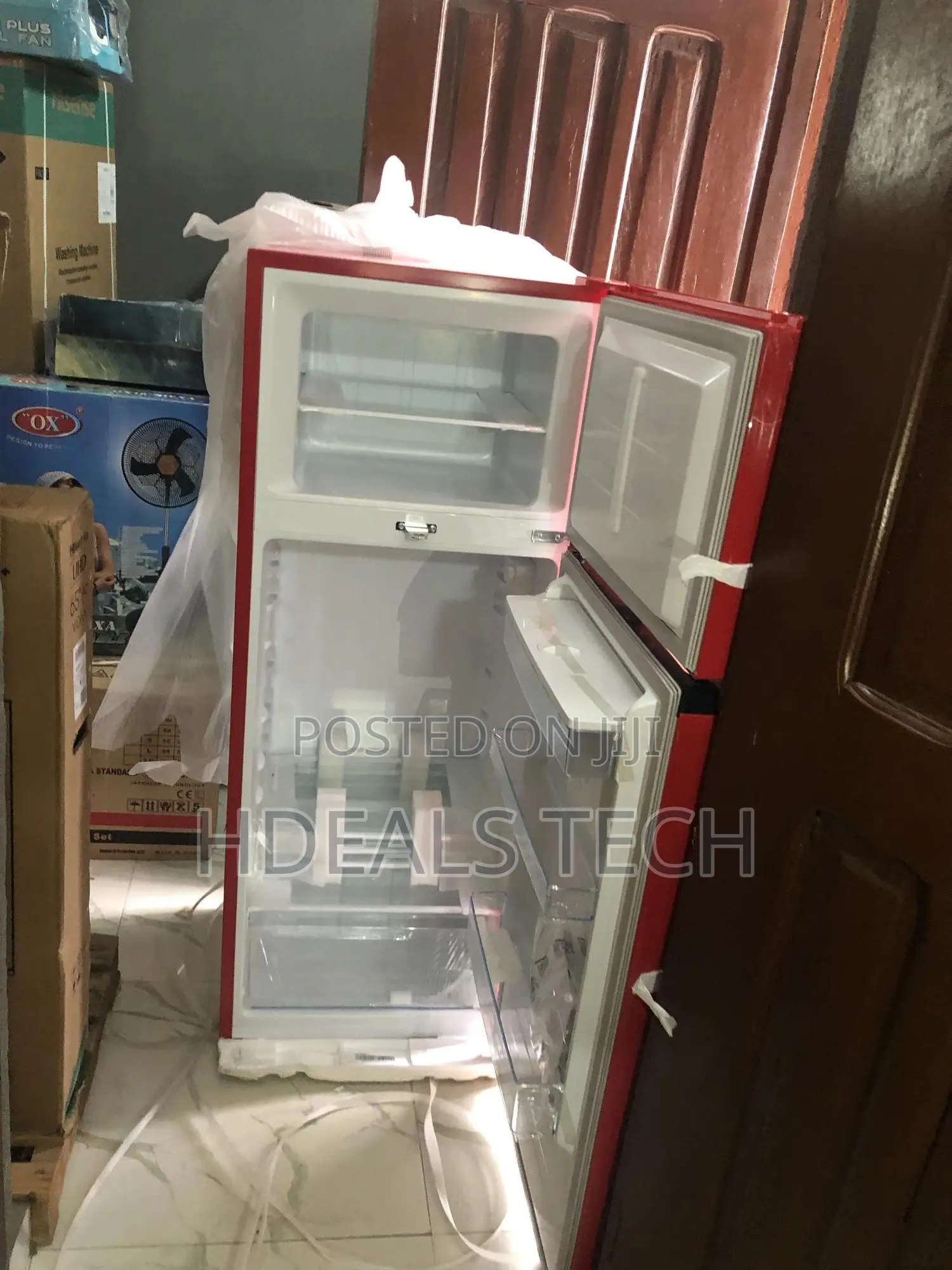 Hisense Refrigerator 204l Red With Water Depenser.