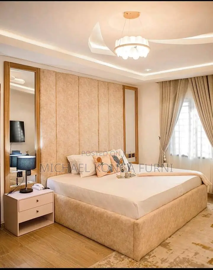 Wall Clapped Bed