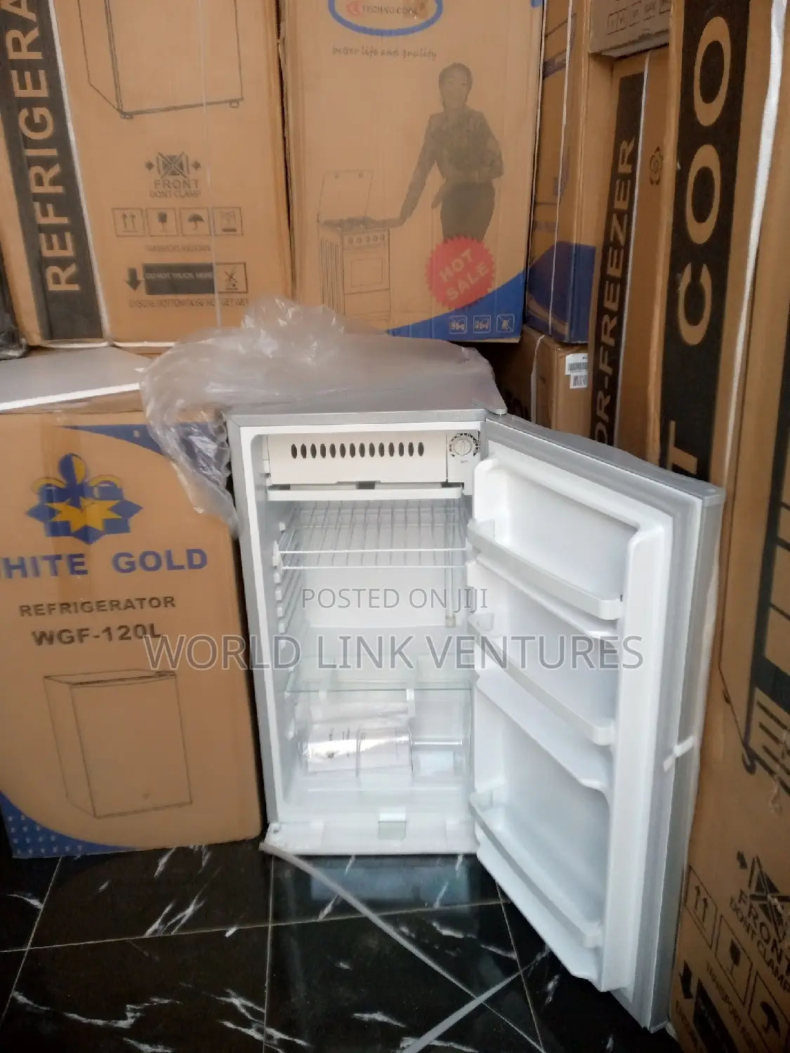 White Gold Refrigerator Table Top Single Door.