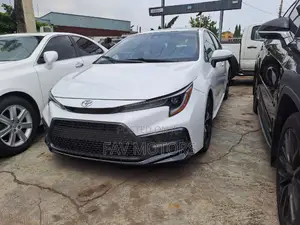 Toyota Corolla LE 2021 White
