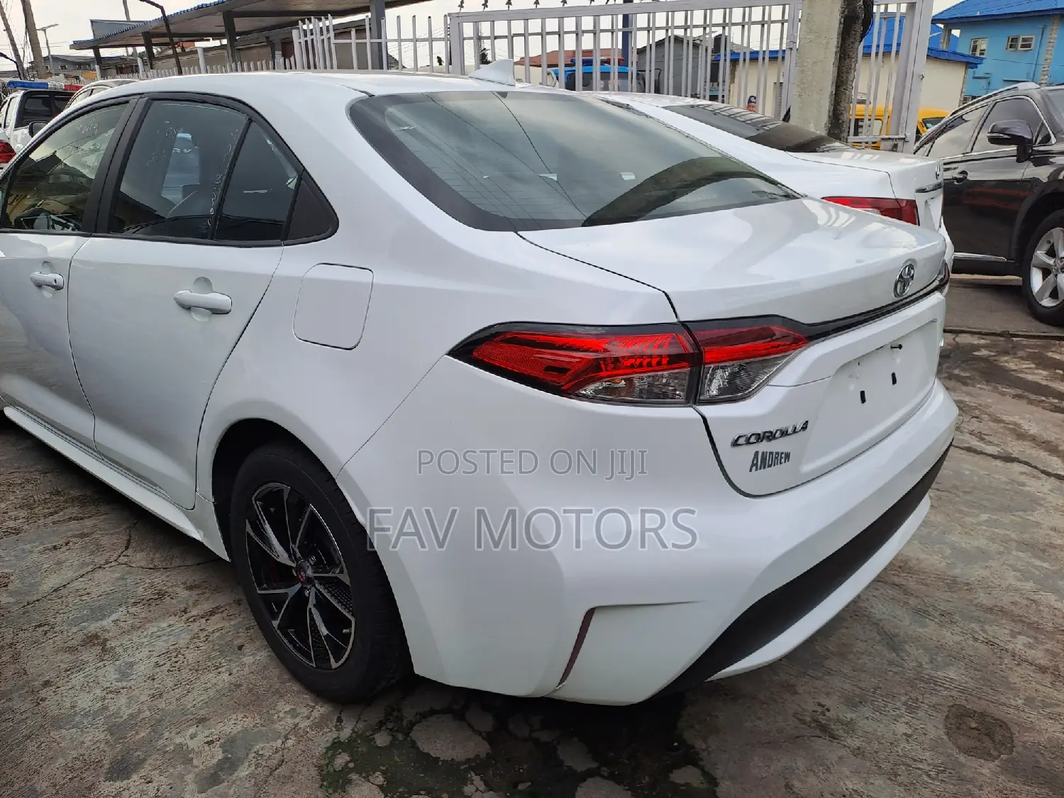 Toyota Corolla LE 2021 White