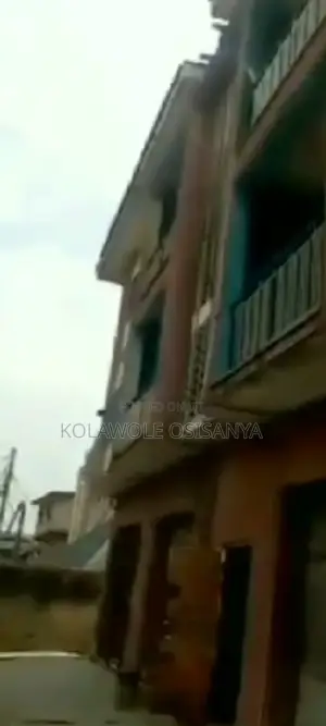 Photo - 3bdrm Block of Flats in New Garage / Ojota for sale