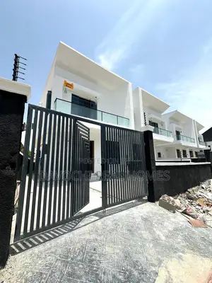 4bdrm Duplex in Ikota Lekki for sale