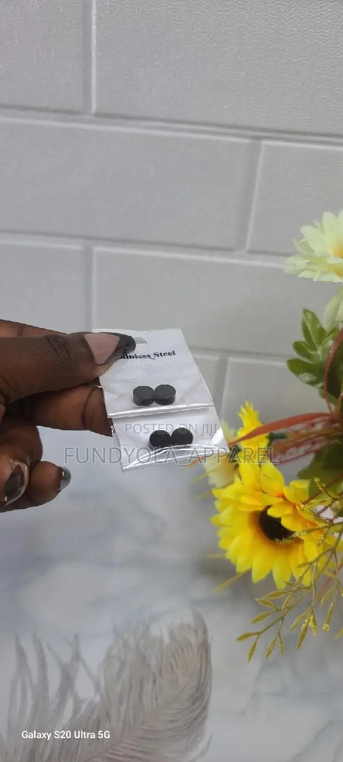Black Stud Magnetic Earring