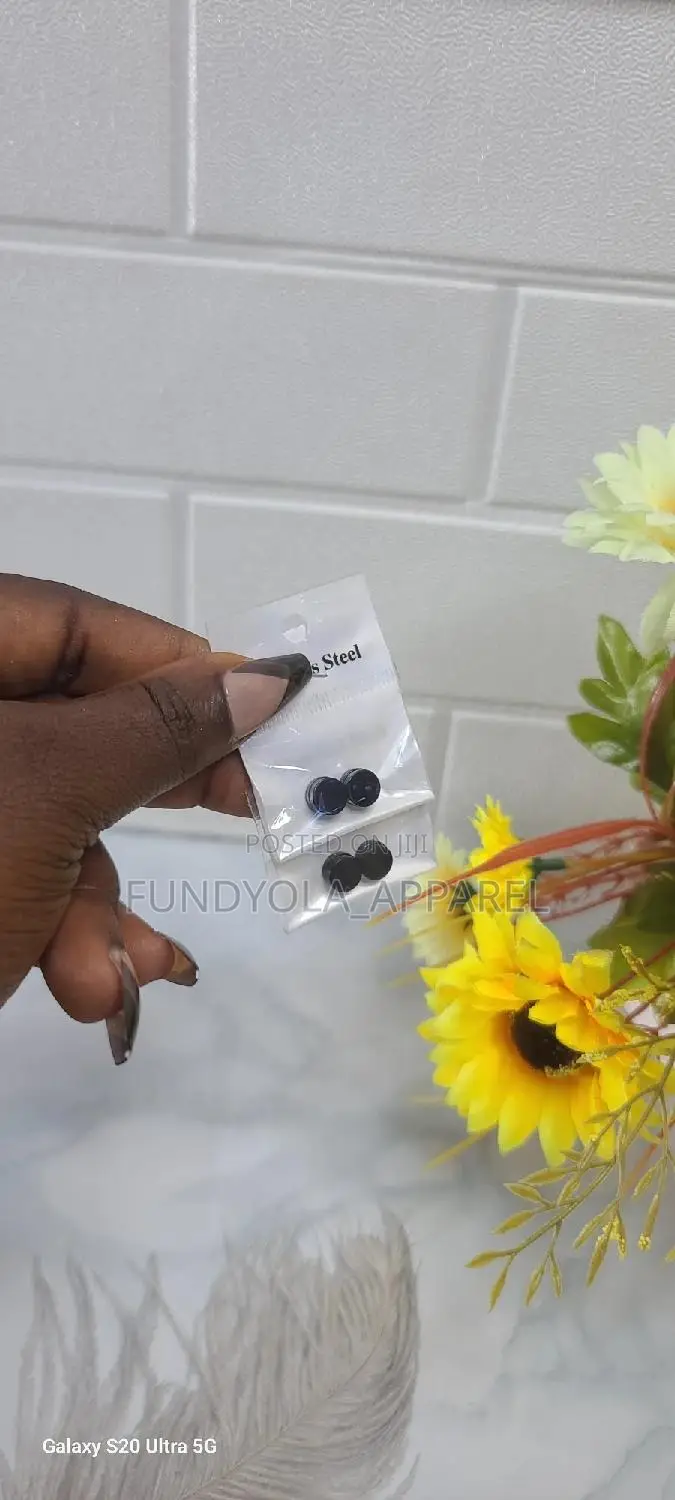 Black Stud Magnetic Earring