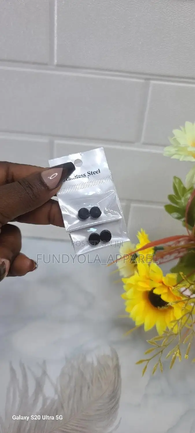 Black Stud Magnetic Earring