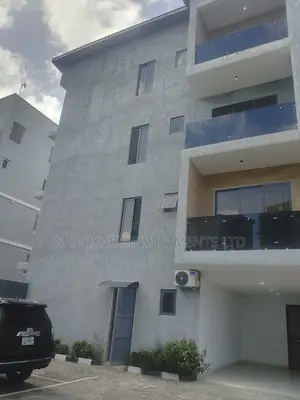 3bdrm Maisonette in Mojisola Onikoyi for rent