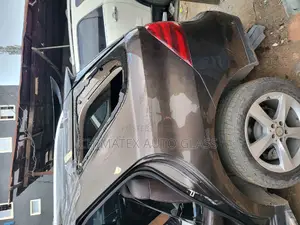 Rear Vent Glass for Ml350 2013 Available W166 Vent