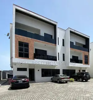 4bdrm Duplex in Lekki Phase 1 for rent