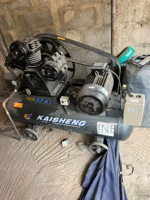 Pet Bottle Blowing Machine Hz880