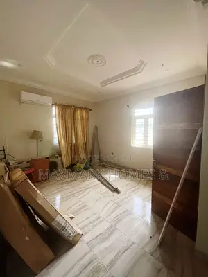 5bdrm Duplex in Jakande Lekki for rent