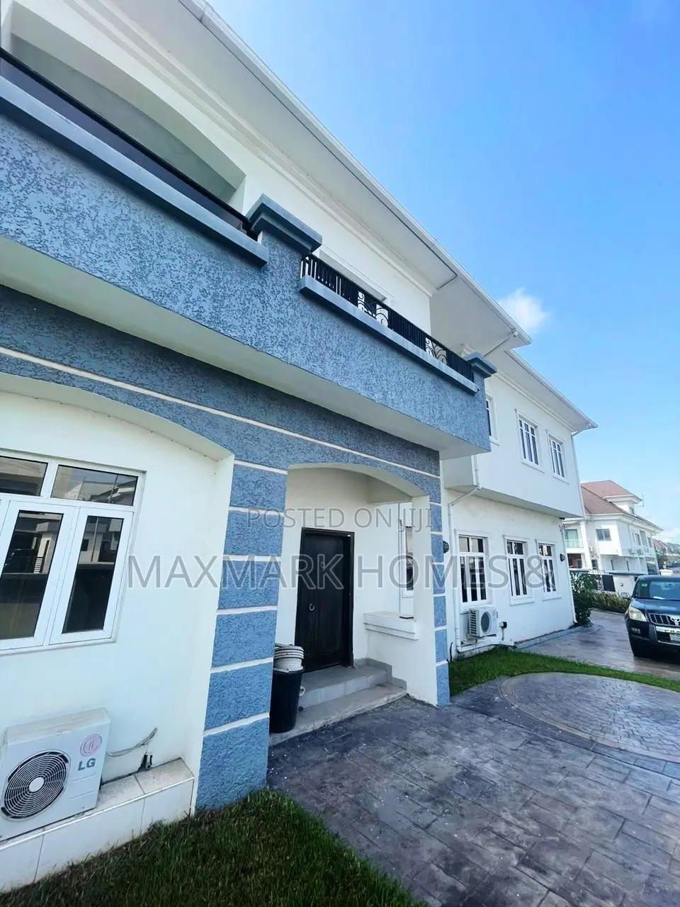 5bdrm Duplex in Jakande Lekki for rent