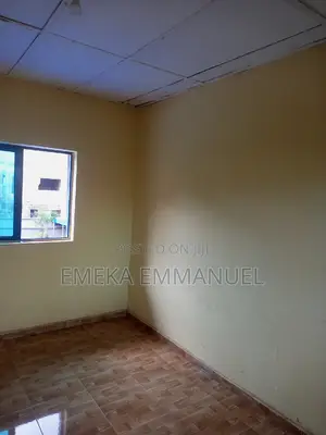 Single Room to Let
