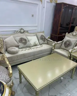 Turkish Royal 8 Seater’S Sofa + Table + 2 Stools