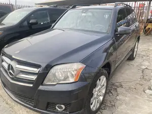 Mercedes-Benz GLK-Class 350 4MATIC 2010 Gray