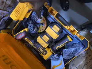 Cutting Machine With 2 Batteries (INGCO)