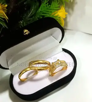 Proposal/Engagement/Wedding Rings 7v