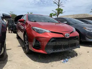 Toyota Corolla 2018 Red
