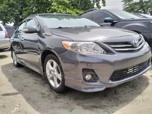 Toyota Corolla 2010 Gray