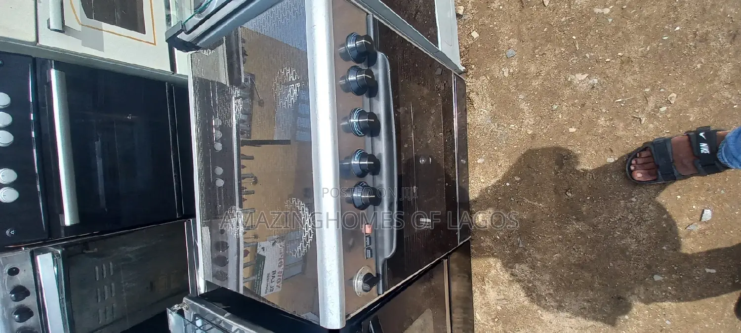 Four Burners Gas Cooker