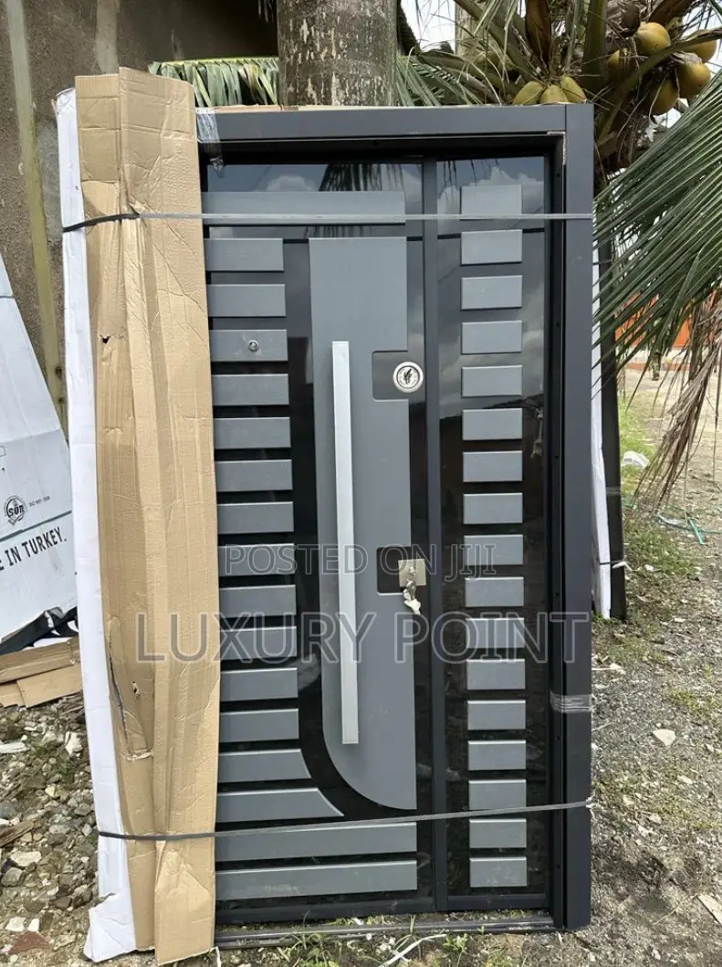 Luxury Door 16