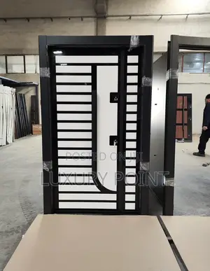 Luxury Door 81
