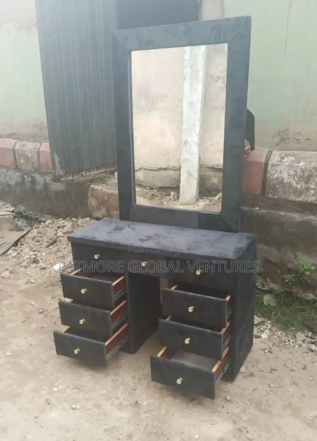 Potable Dressing Mirror