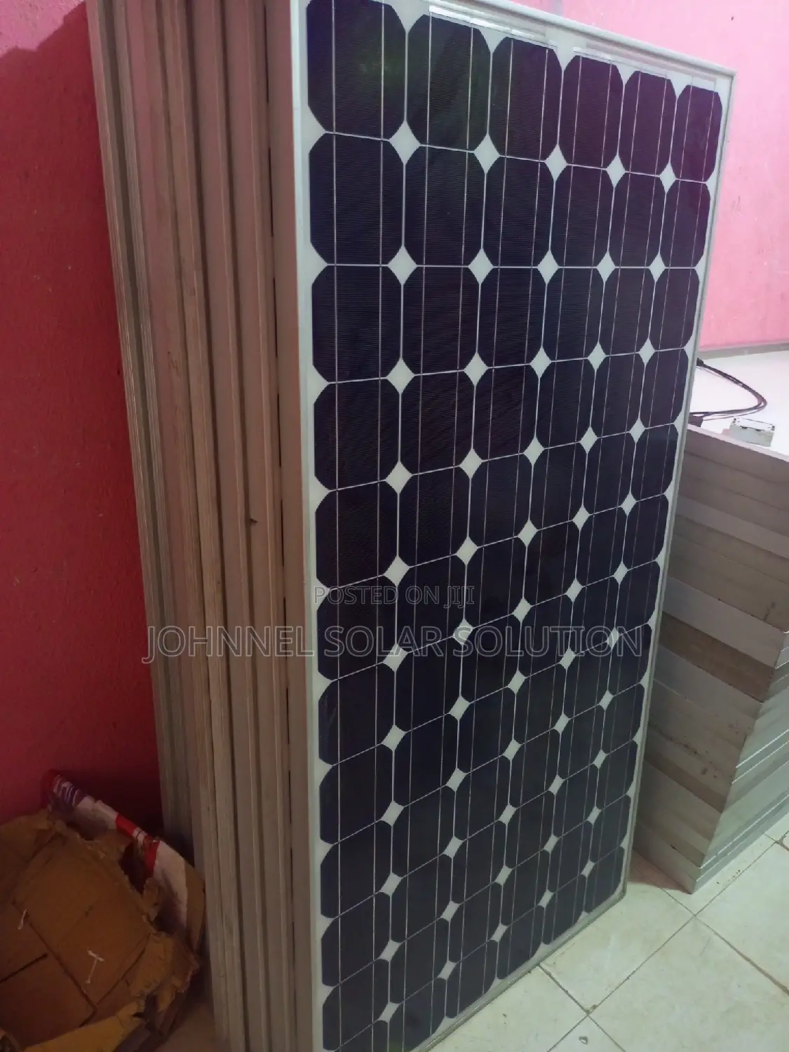 300watt 72cell Canadian Mono Solar Panel