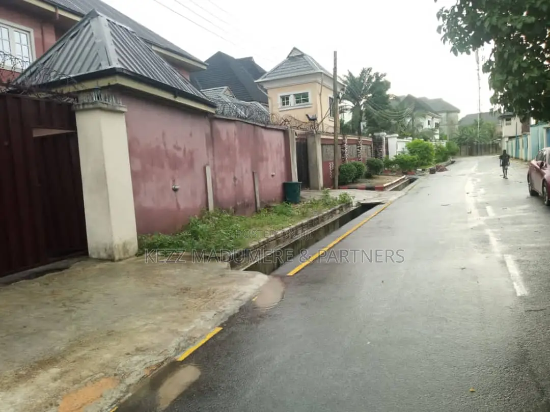 4bdrm Block of Flats in Off Psychiatric, Port-Harcourt for sale