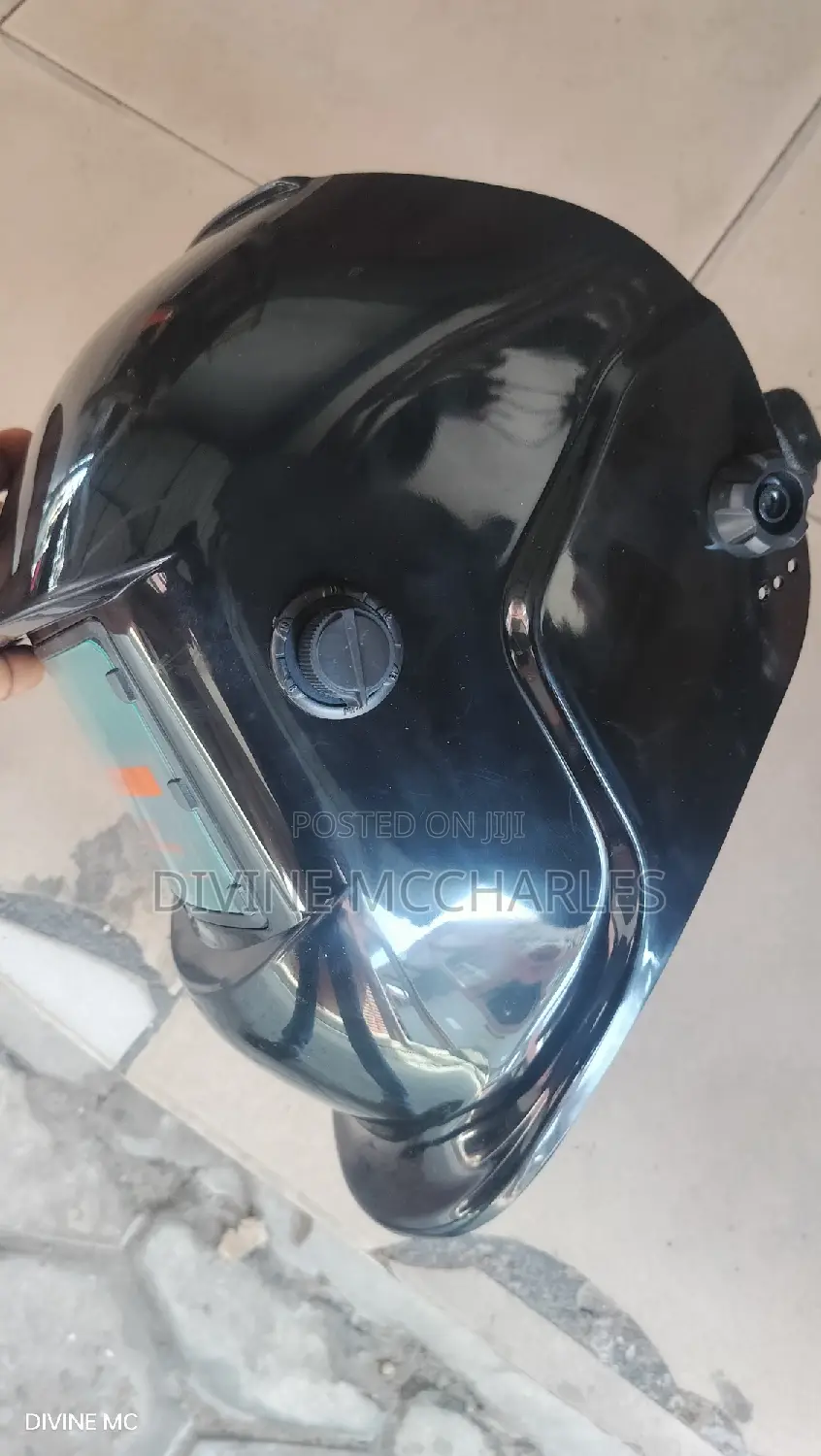 Automatic Dark Helmet