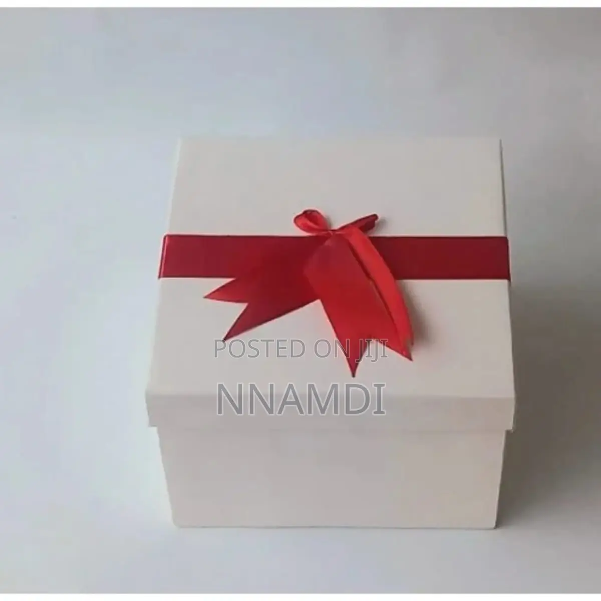 White Quality Gift Box for Gift Item