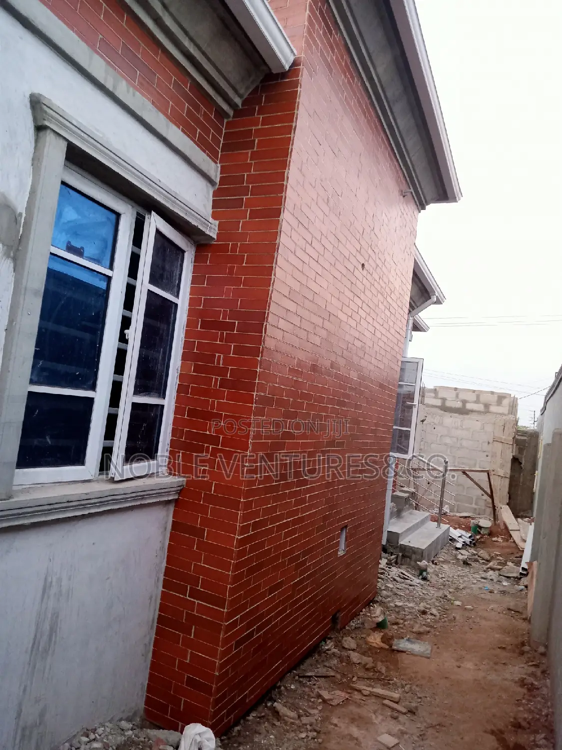 Noble Bricks Expert