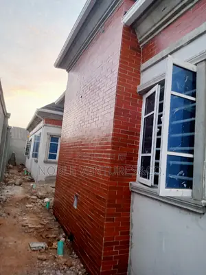 Noble Bricks Expert