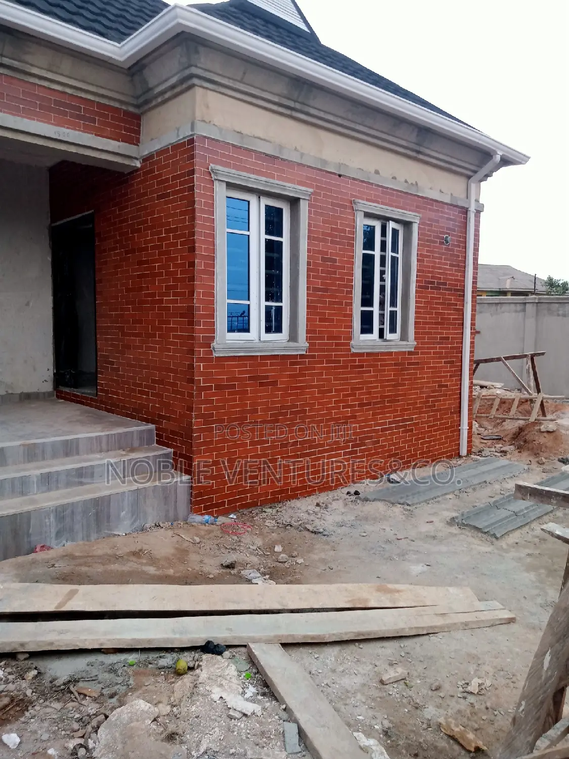 Noble Bricks Expert