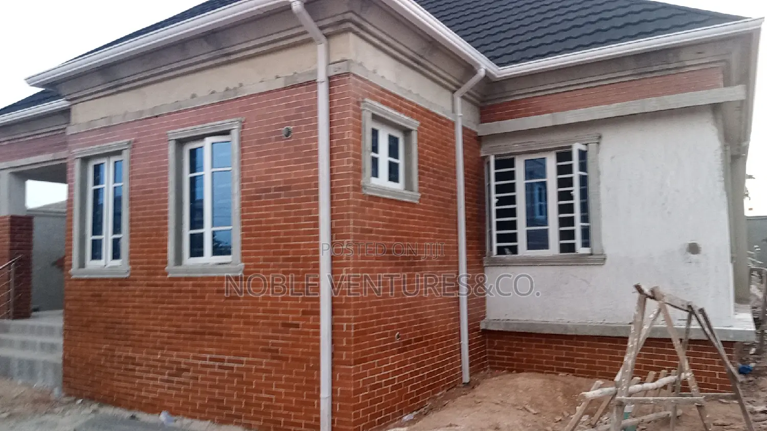 Noble Bricks Expert