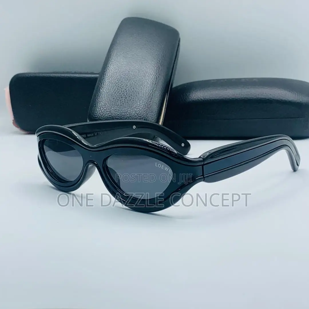 Oval Frame Loewe Eyewear