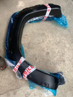 Tacoma 2018 Fender Moulding Available as Seen