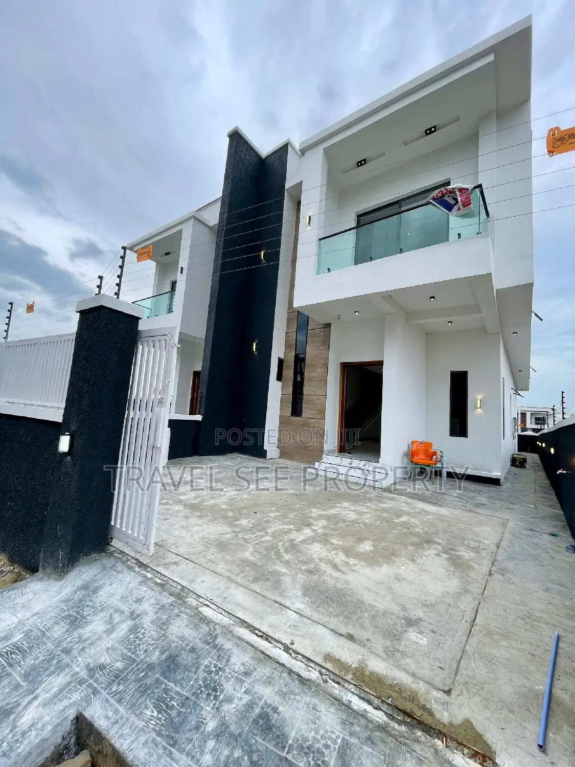 4bdrm Duplex in Private Estate Ajah for sale