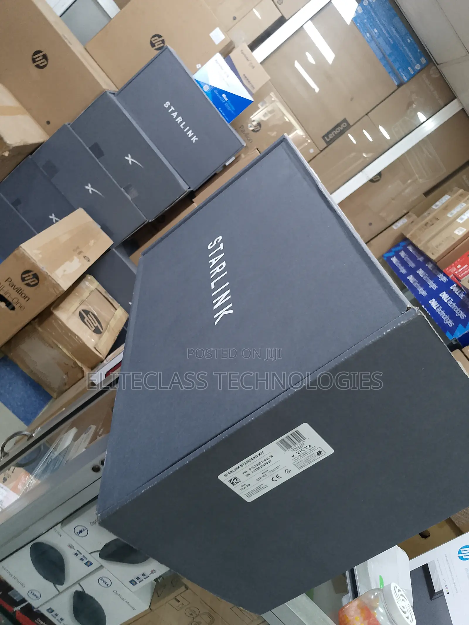 User-Friendly UTR-212 Starlink Ethernet Router.